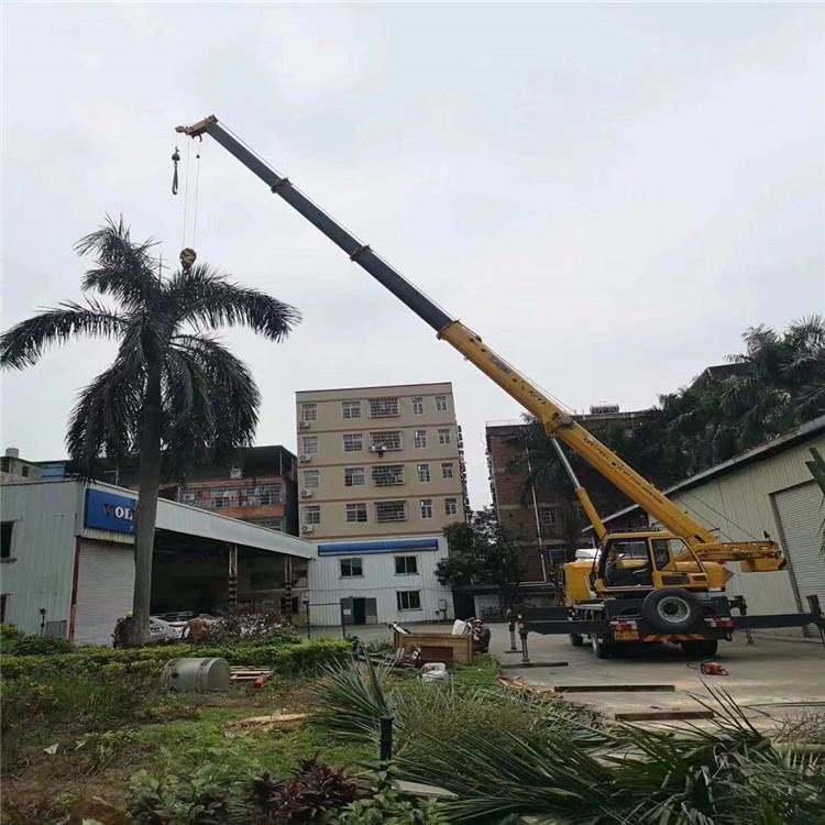 长宁12吨吊车出租一天的收费标准是什么