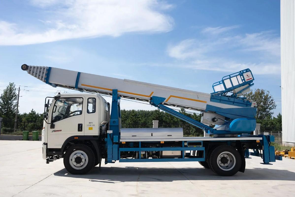 长宁云梯上料车租赁费用